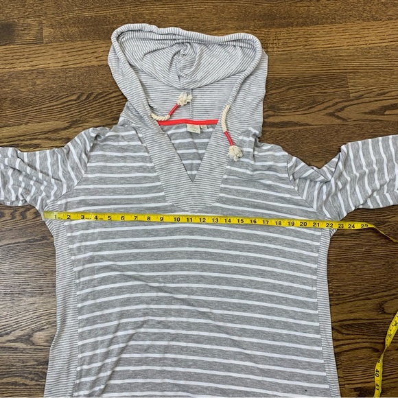 Saint Tropez West Hooded Bathing Suit Coverup - Picture 6 of 7